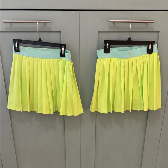 Athleta Other - Athleta Perfect Pleat Skort Neon Green & Turquoise- Size Large/12- NWOT